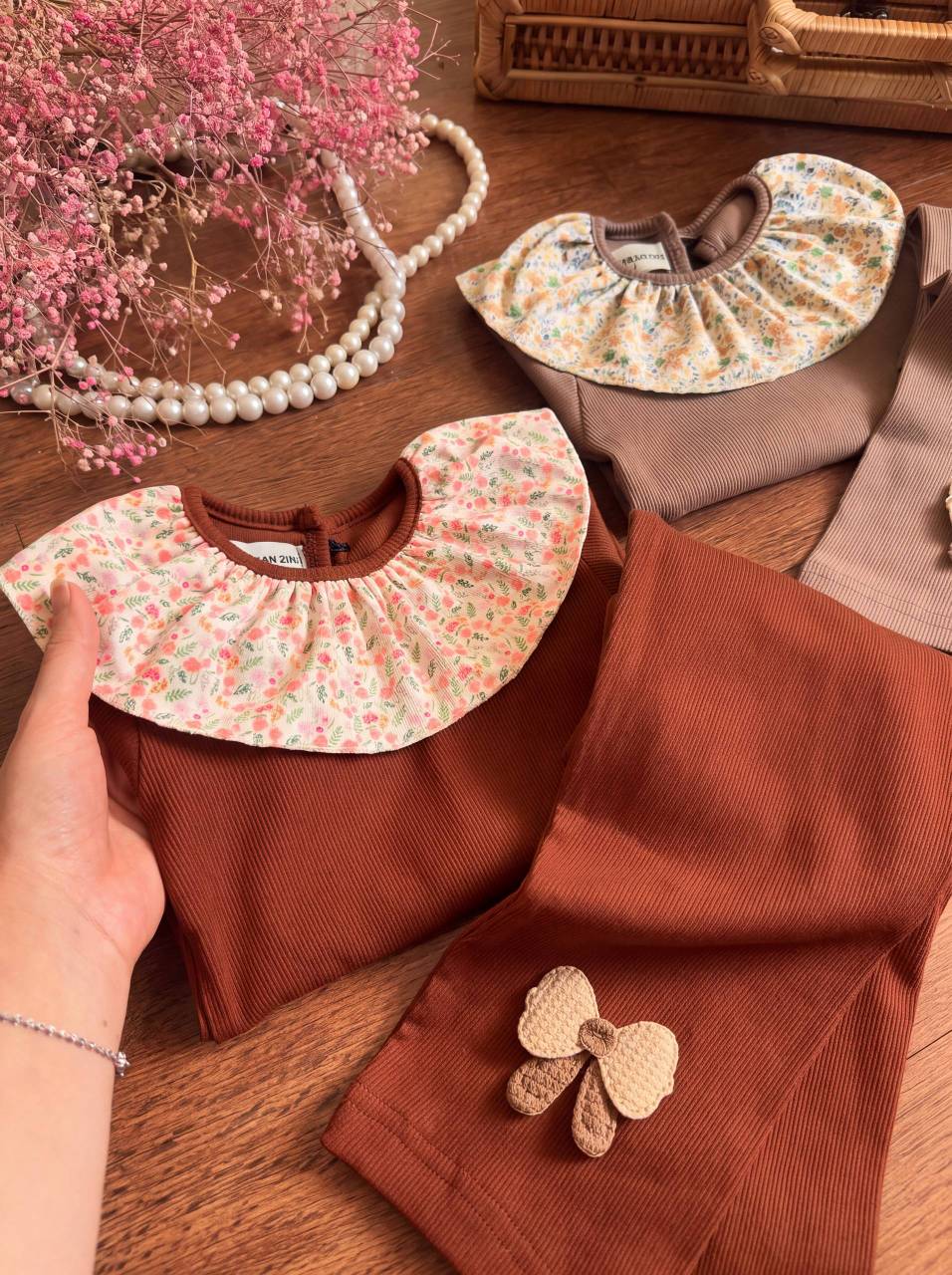 بلوزشلوار دخترانه گل مینیاتوری (۲ سال تا ۱۱ سال)